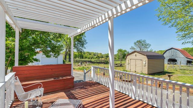 63 Old Huntsville Rd, Fayetteville, TN 37334