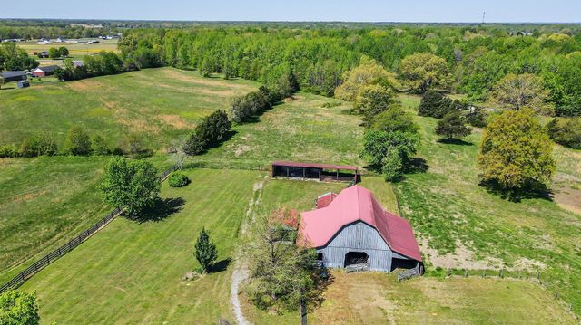 63 Old Huntsville Rd, Fayetteville, TN 37334