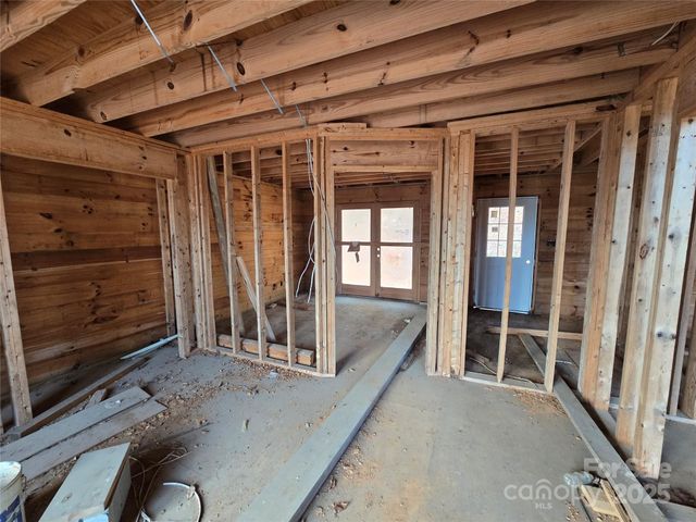 6490 Globe Road, Lenoir, NC 28645
