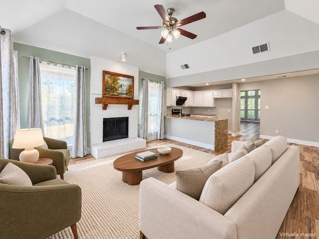 1123 Emily Lane, Carrollton, TX 75010
