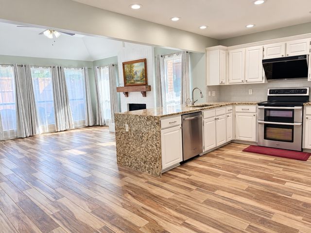 1123 Emily Lane, Carrollton, TX 75010