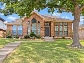 1123 Emily Lane, Carrollton, TX 75010