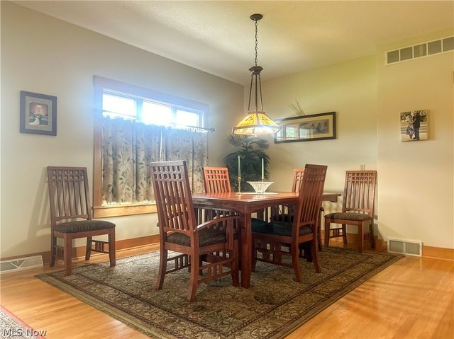 419 Secrist Lane, Girard, OH 44420