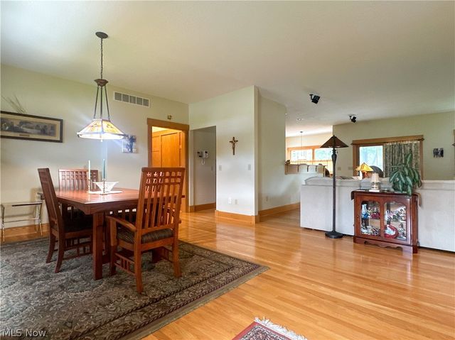 419 Secrist Lane, Girard, OH 44420