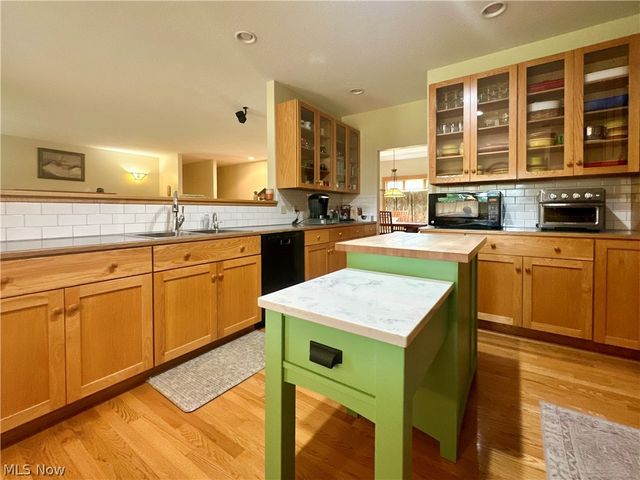 419 Secrist Lane, Girard, OH 44420