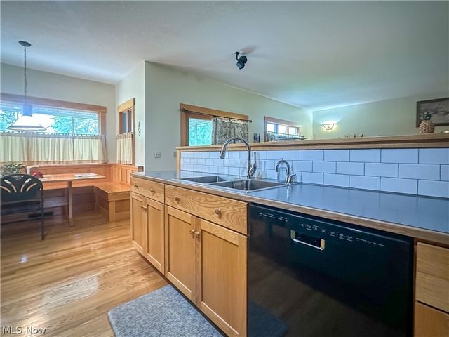 419 Secrist Lane, Girard, OH 44420