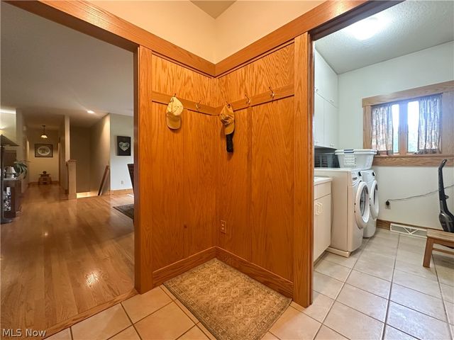 419 Secrist Lane, Girard, OH 44420