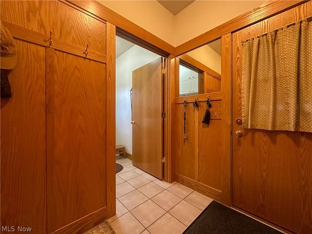 419 Secrist Lane, Girard, OH 44420