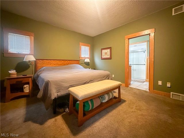 419 Secrist Lane, Girard, OH 44420