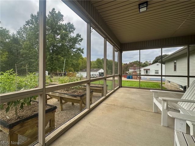 419 Secrist Lane, Girard, OH 44420