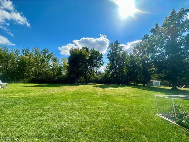 419 Secrist Lane, Girard, OH 44420