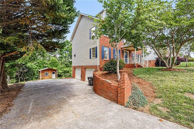 4095 Benton Creek Drive, Winston-salem, NC 27106