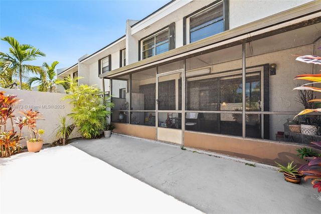 2601 N 40th Ave A-9, Hollywood, FL 33021