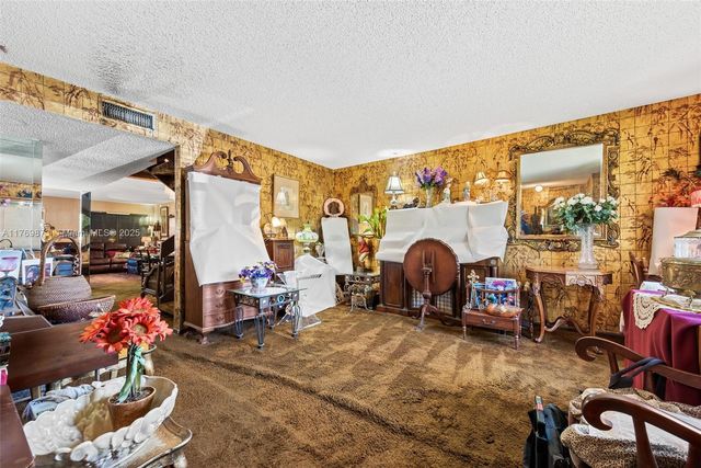 2601 N 40th Ave A-9, Hollywood, FL 33021