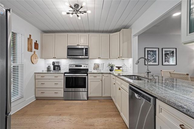 1185 Jamestowne Trail, Alpharetta, GA 30009