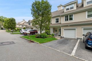 97 Hillcrest Lane, Peekskill, NY 10566