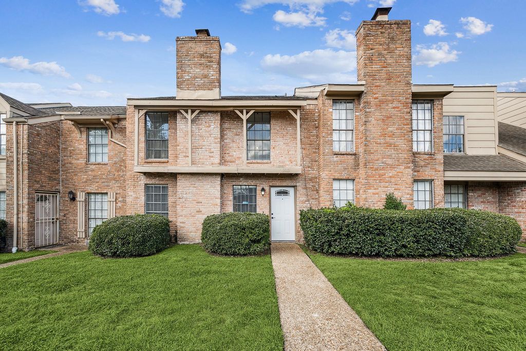 3013 Bee Cave Drive, Missouri City, TX 77459