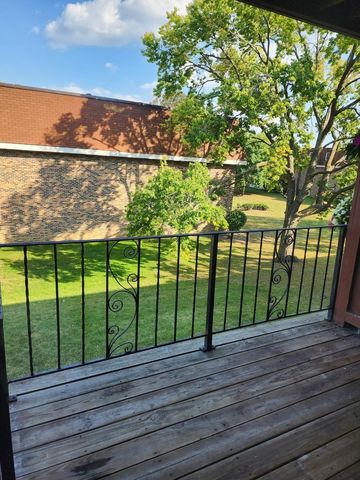 1085 Knoll Lane 207, Hoffman Estates, IL 60194