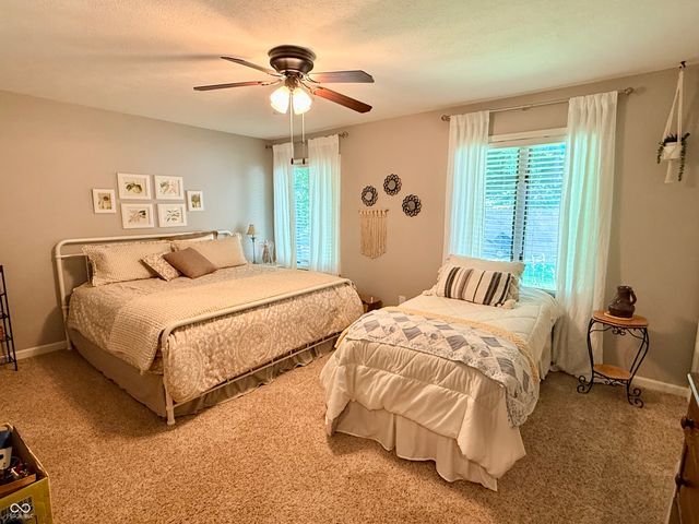 2576 S Glen Cove, Martinsville, IN 46151