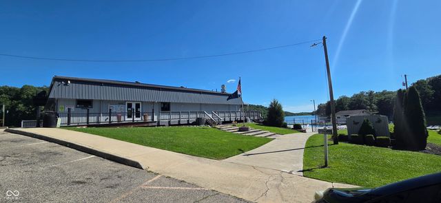 2576 S Glen Cove, Martinsville, IN 46151