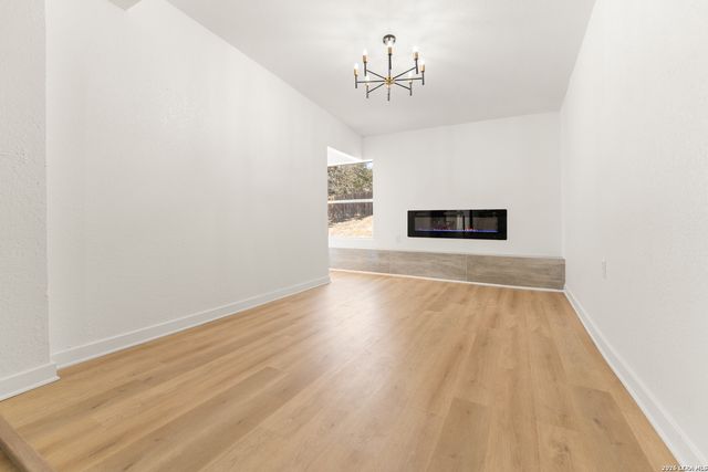 670 Quail Run, Lytle, TX 78052