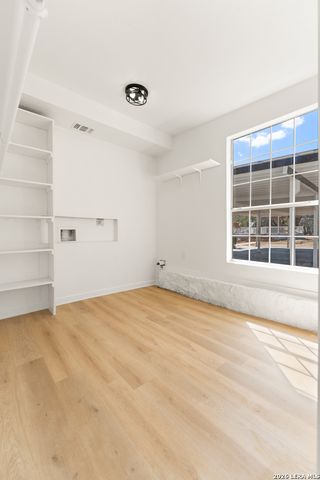 670 Quail Run, Lytle, TX 78052