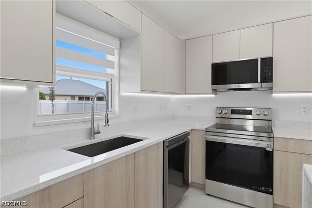 2813 NW 21st AVE, Cape Coral, FL 33993