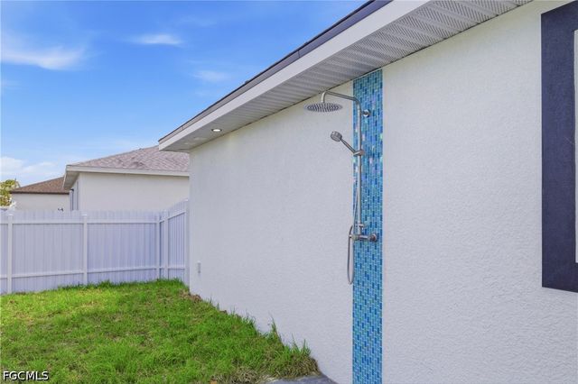 2813 NW 21st AVE, Cape Coral, FL 33993