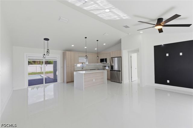 2813 NW 21st AVE, Cape Coral, FL 33993