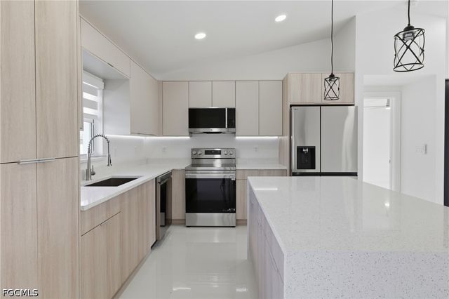 2813 NW 21st AVE, Cape Coral, FL 33993