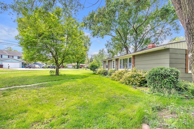 200 Arrowhead Trail, Chesterton, IN 46304