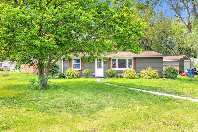200 Arrowhead Trail, Chesterton, IN 46304