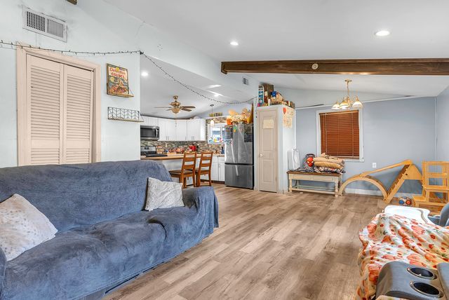 200 Arrowhead Trail, Chesterton, IN 46304