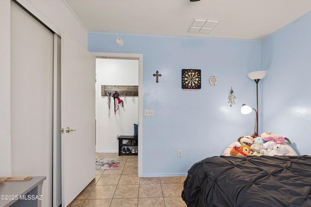 14213 N Maize Farm Avenue, Marana, AZ 85658