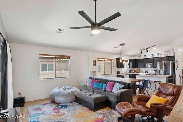 14213 N Maize Farm Avenue, Marana, AZ 85658