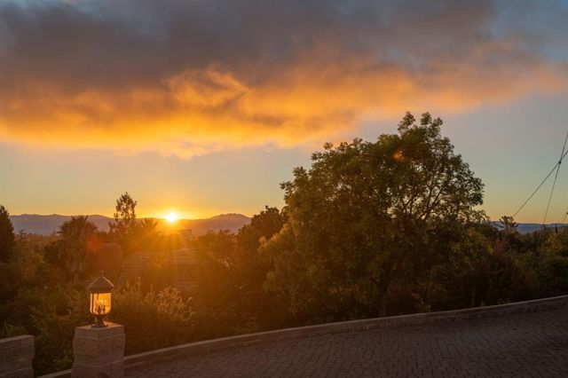 15217 Sobey Road, Saratoga, CA 95070