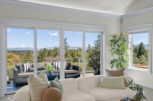 15217 Sobey Road, Saratoga, CA 95070