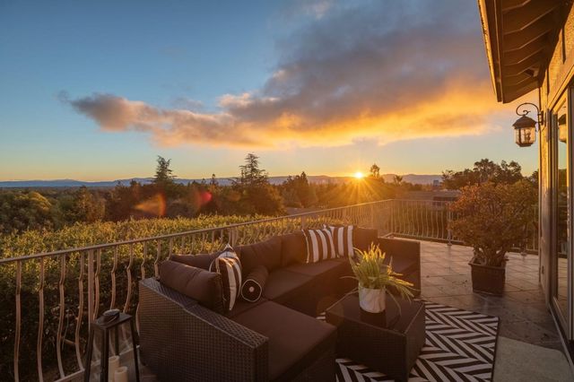 15217 Sobey Road, Saratoga, CA 95070