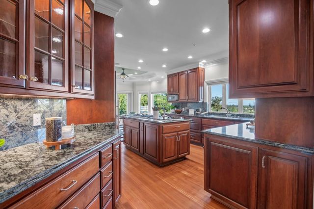 15217 Sobey Road, Saratoga, CA 95070
