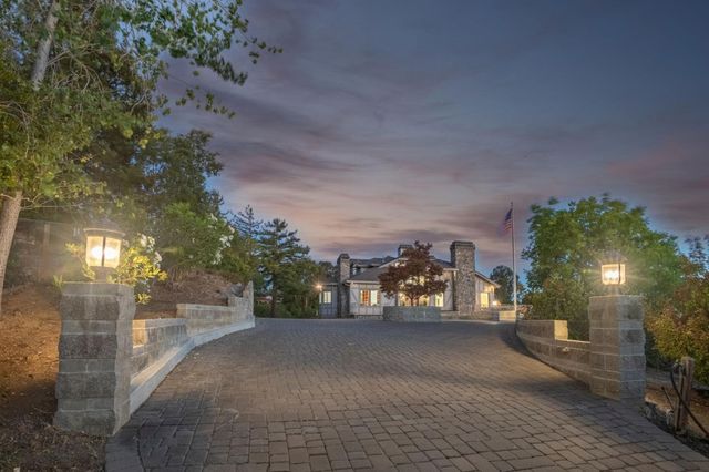 15217 Sobey Road, Saratoga, CA 95070
