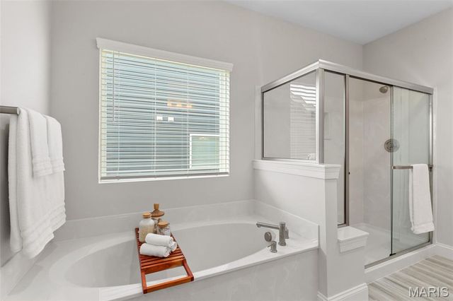 2 Pin Oak at Deer Meadows, Sullivan, MO 63084