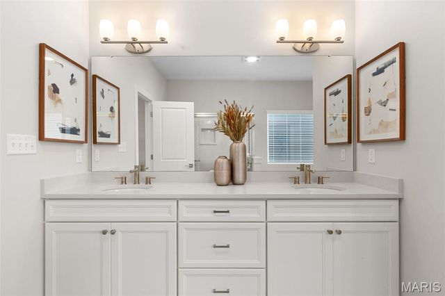 2 Pin Oak at Deer Meadows, Sullivan, MO 63084