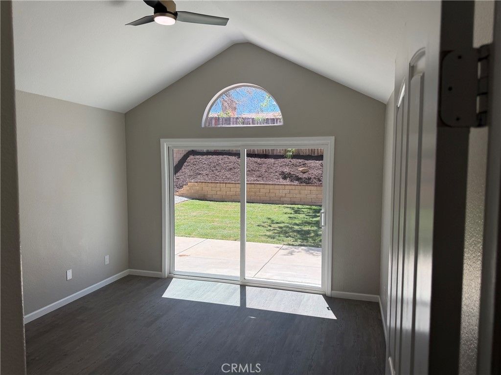 Image 10 of property listing at 40043 Tilbury Drive, Palmdale, CA 93551