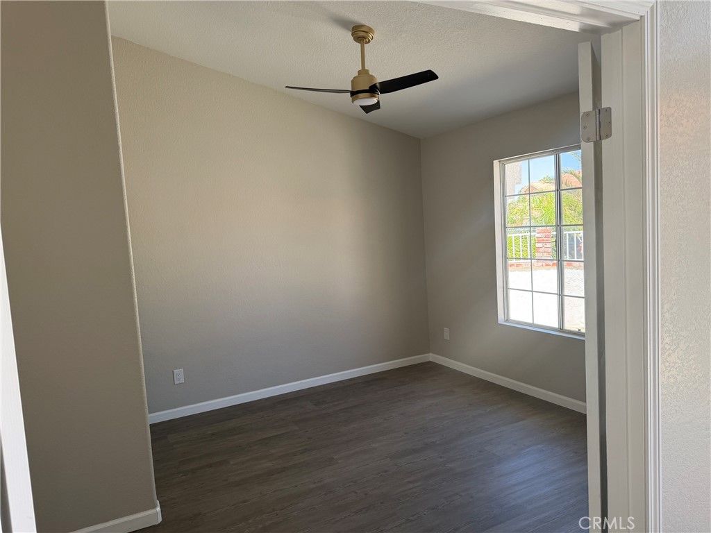 Image 9 of property listing at 40043 Tilbury Drive, Palmdale, CA 93551