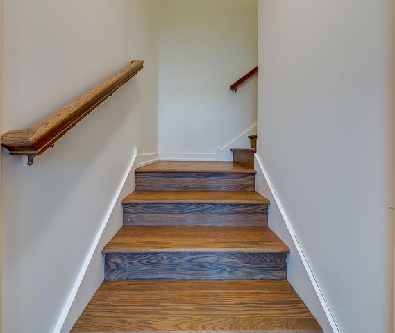 1131 W Winona Street 104, Chicago, IL 60640