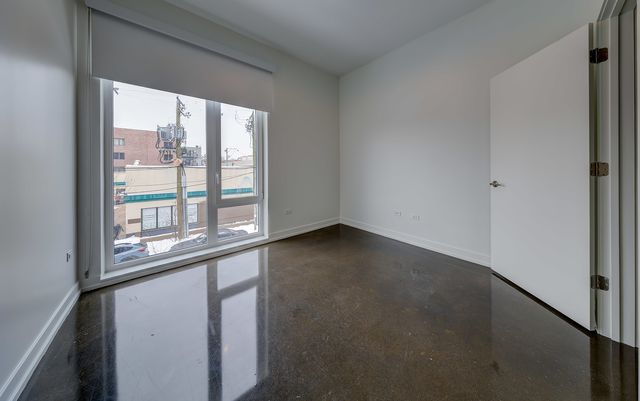 1131 W Winona Street 104, Chicago, IL 60640