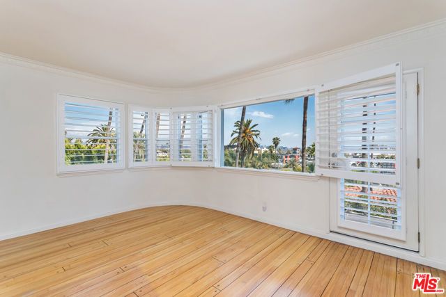 1541 Selma Drive, Los Angeles, CA 90046