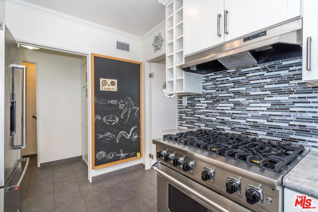 1541 Selma Drive, Los Angeles, CA 90046