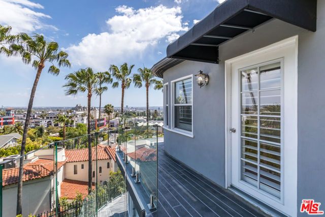 1541 Selma Drive, Los Angeles, CA 90046