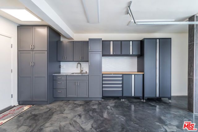 1541 Selma Drive, Los Angeles, CA 90046